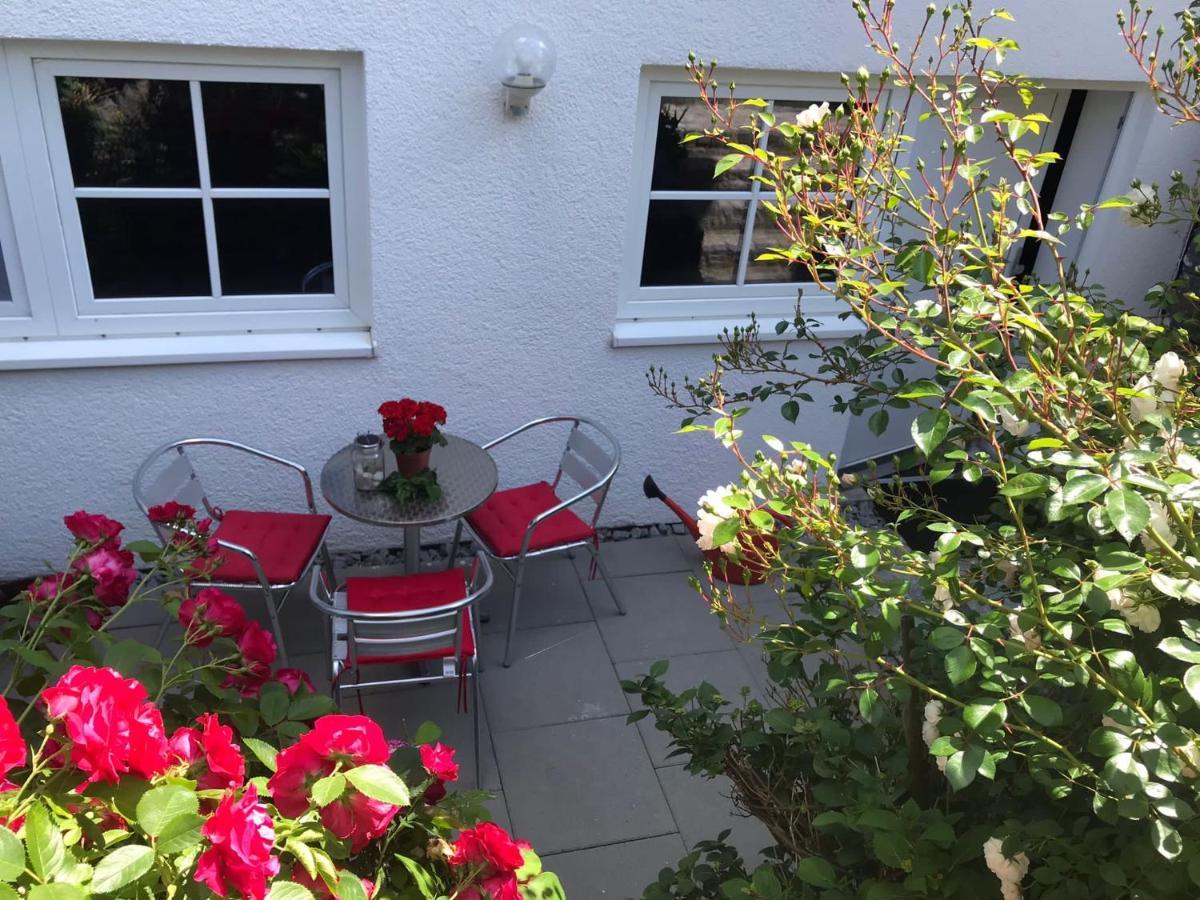 Modernes Apartment Mit Terrasse Und Highspeed Internet Zwischen Aalen Und Schwaebisch Gmuend Goggingen Esterno foto
