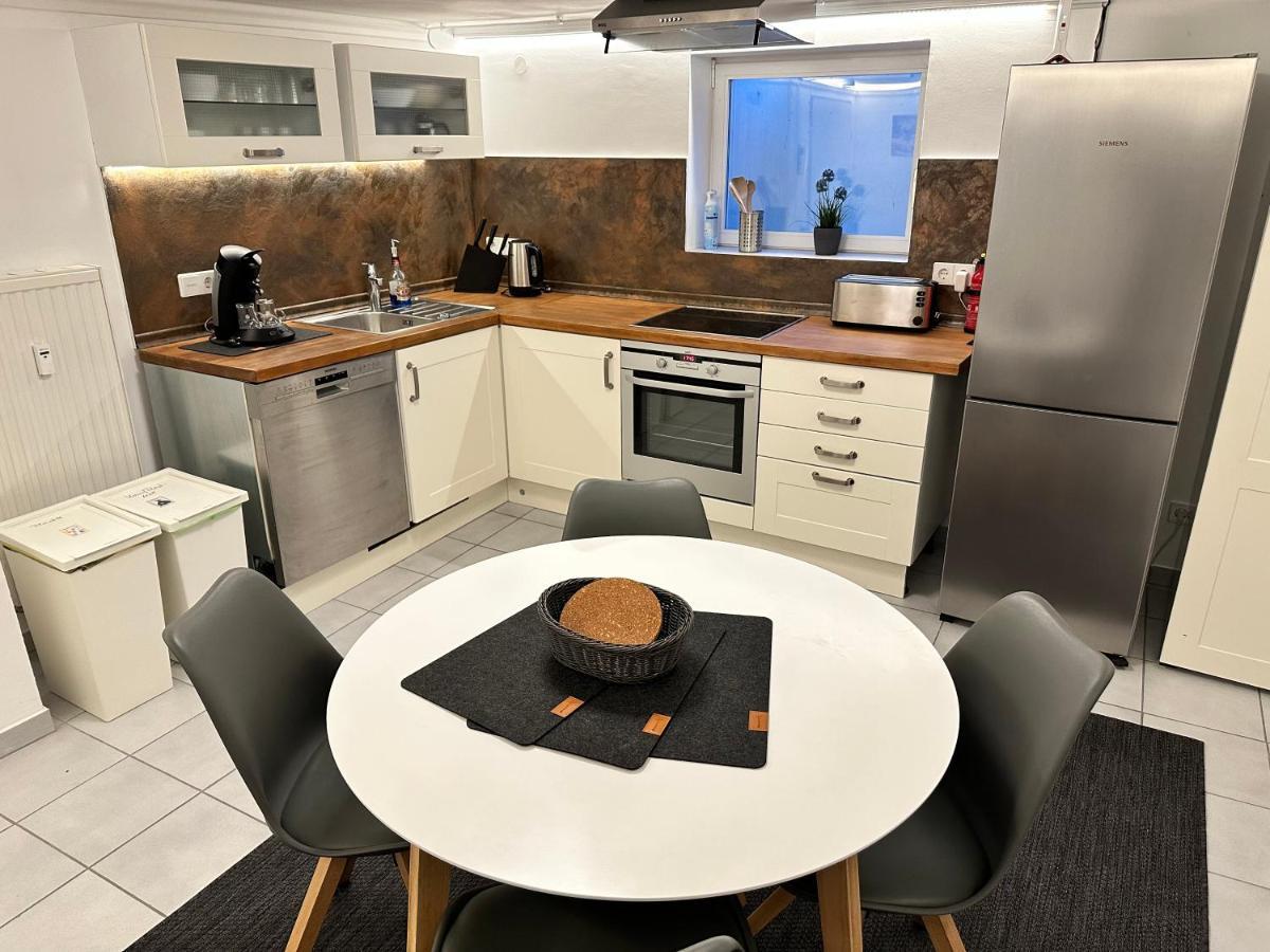 Modernes Apartment Mit Terrasse Und Highspeed Internet Zwischen Aalen Und Schwaebisch Gmuend Goggingen Esterno foto